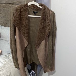 Fashion nova sweater size s/m